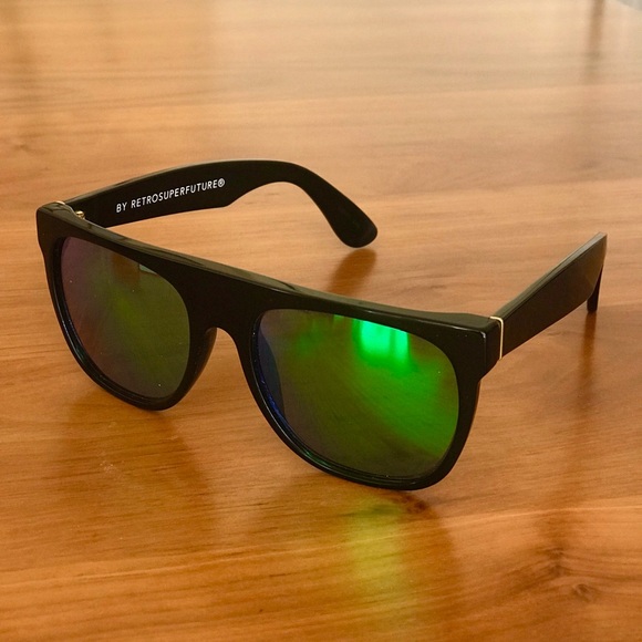 RETROSUPERFUTURE FLAT TOP SUNGLASSES | COVE BLACK - Picture 2 of 10